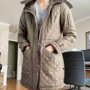 WEATHERPROOF GREEN JACKET